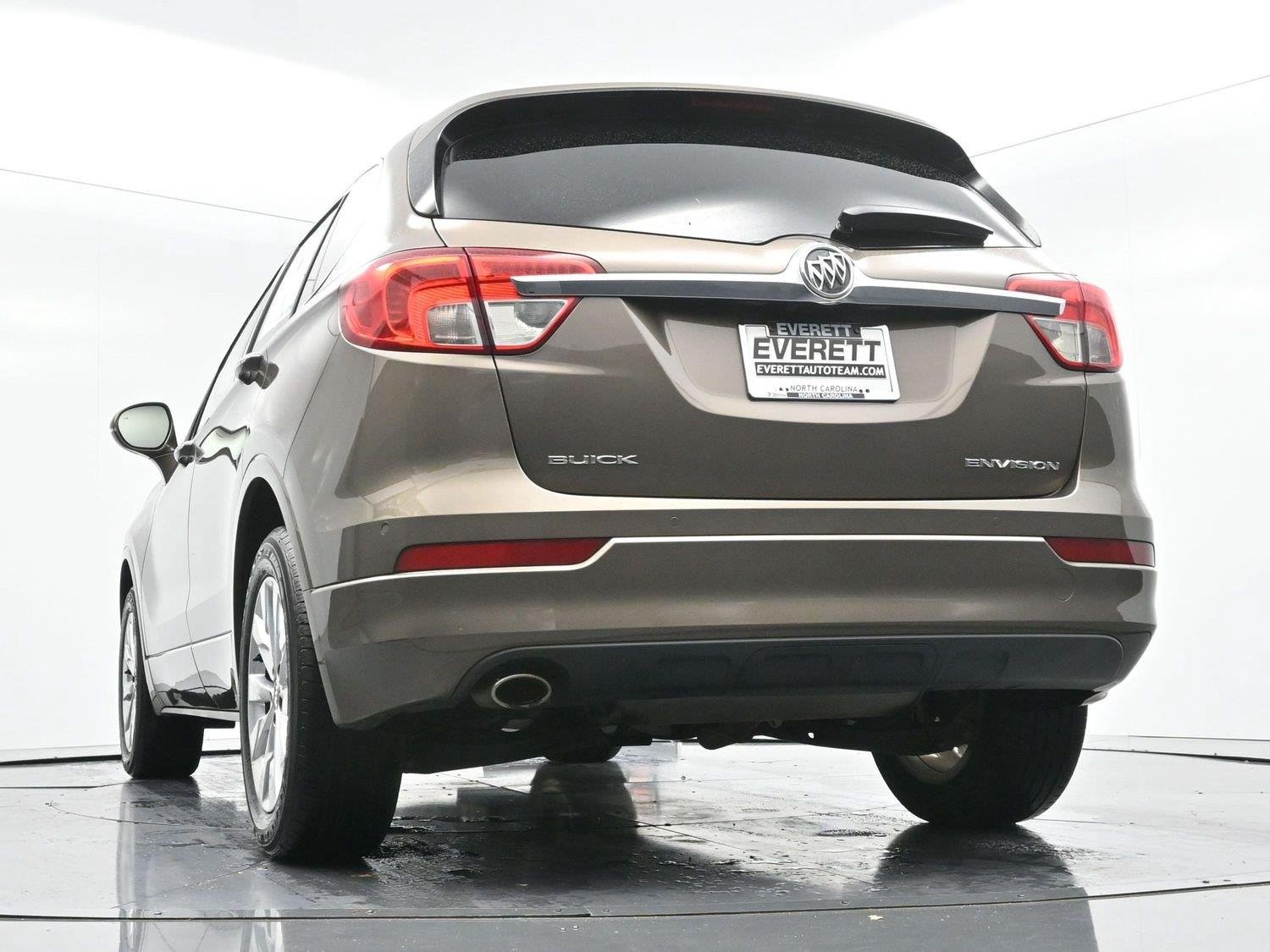 Used 2017 BRONZE ALLOY METALLIC Buick Essence image 55