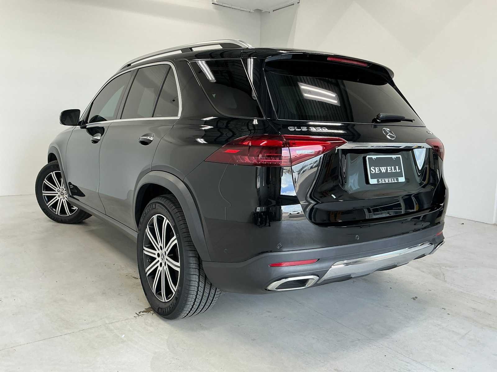 Certified Used 2024 Black Mercedes-Benz GLE 350 image 6