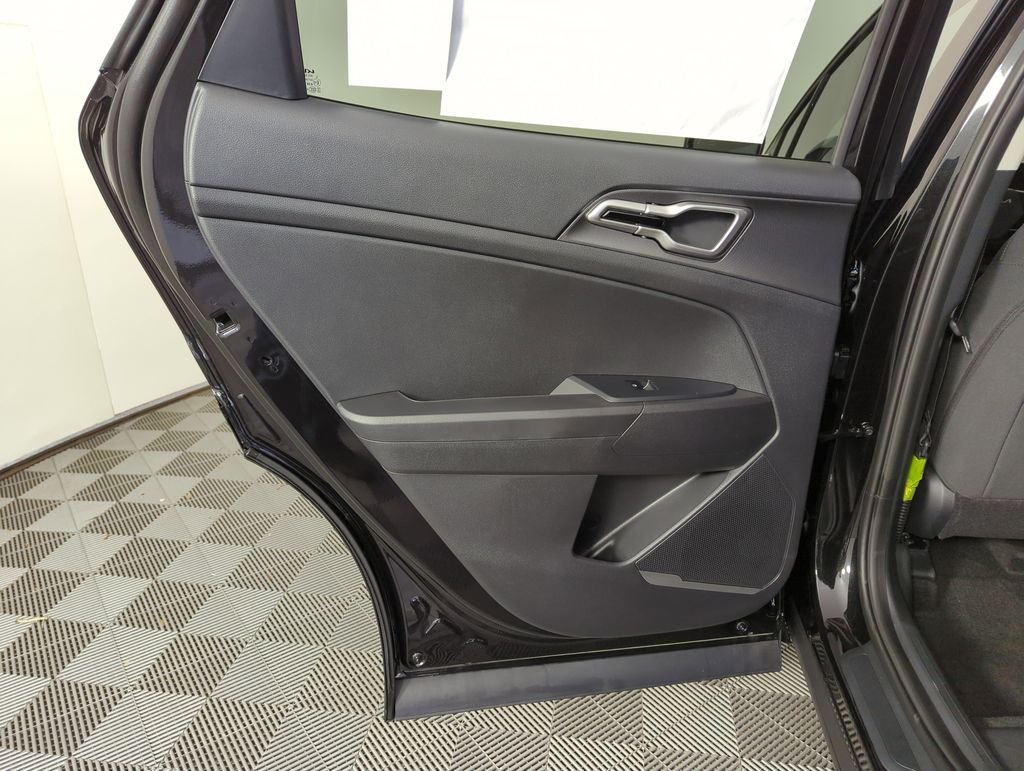 New 2026 Fusion Black Kia LX image 27