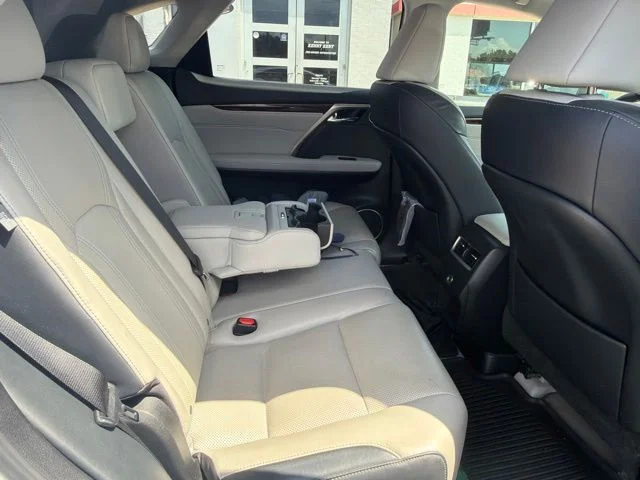Used 2016 Silver Lining Metallic Lexus 350 image 13
