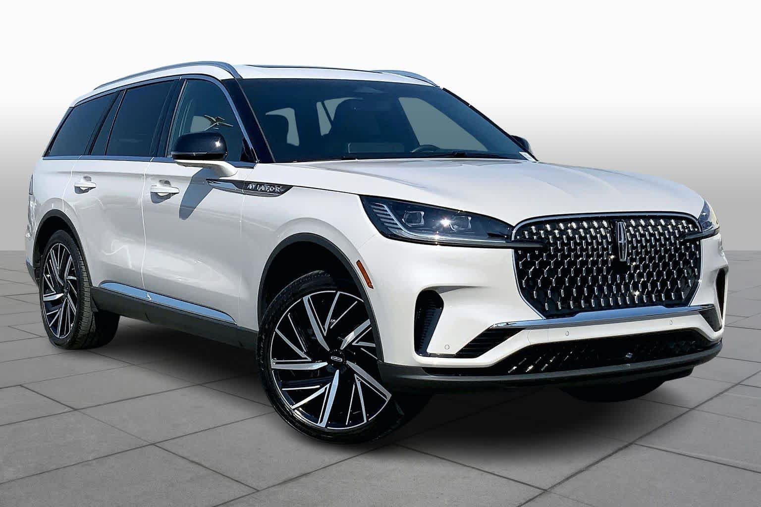 Used 2025 Ceramic Pearl Metallic Tri-Coat Lincoln Reserve image 4