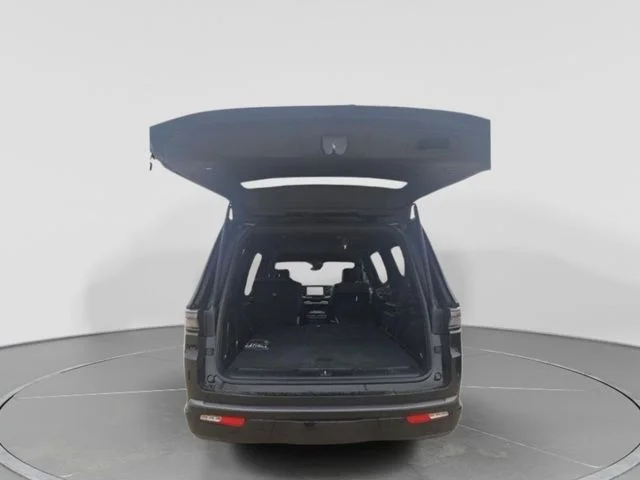 New 2026 High Gloss Black Exterior Paint Jeep Limited Altitude image 24