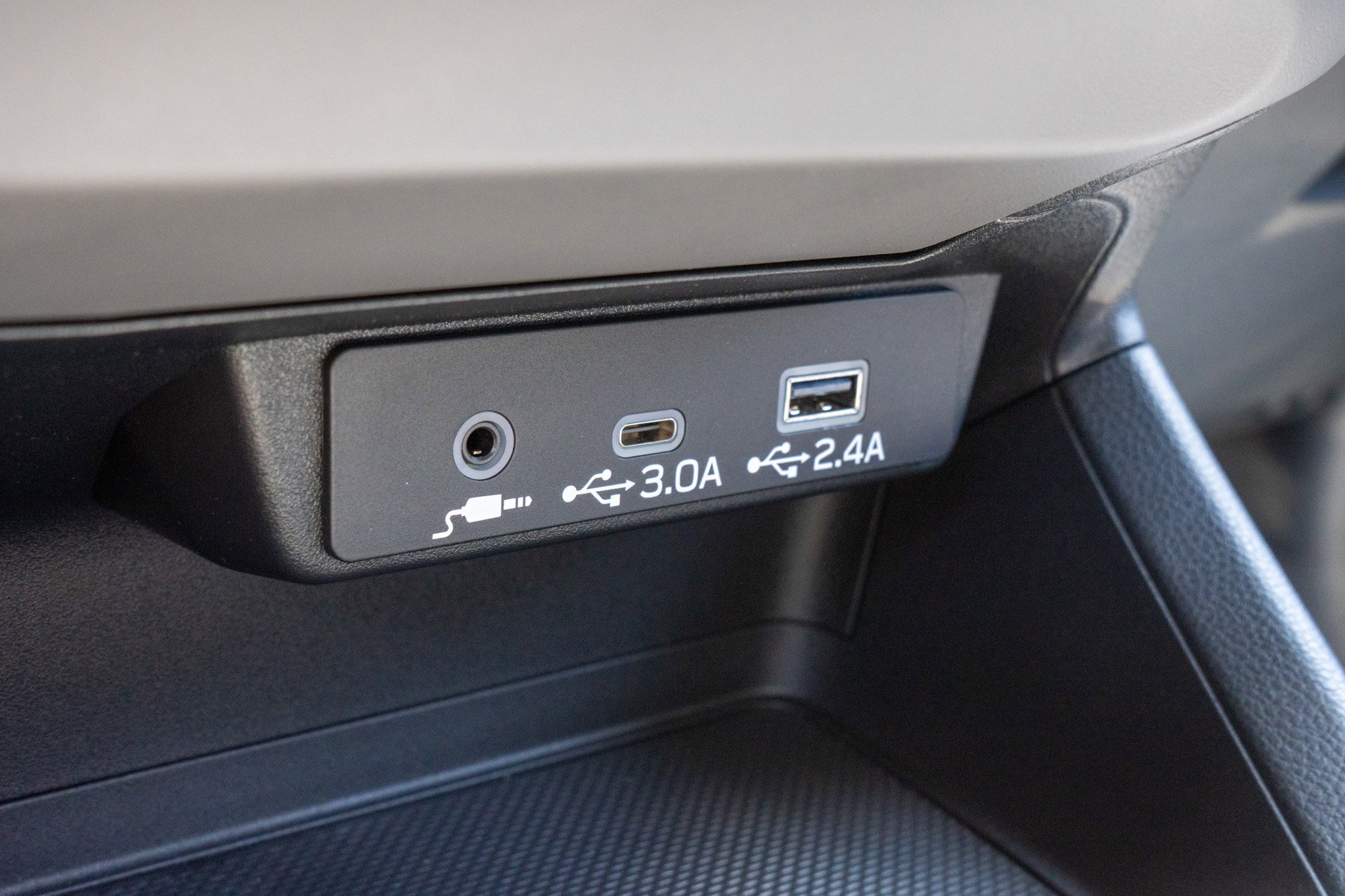 New 2026 CRYSTAL BLACK SILICA Subaru Premium image 22