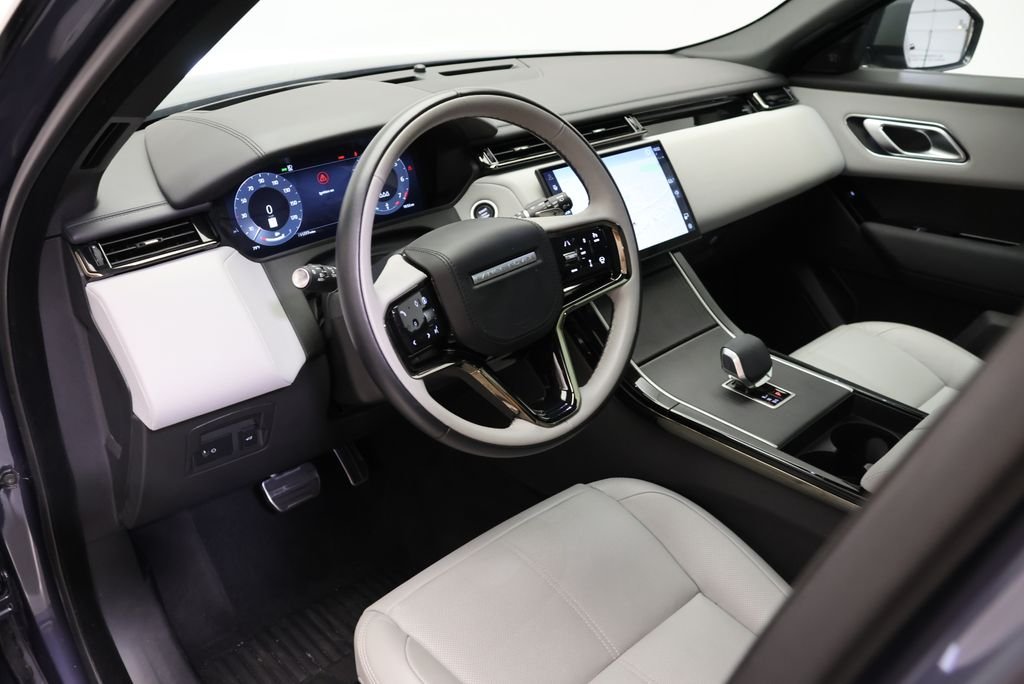 Used 2026 Varesine Blue Metallic Land Rover Dynamic SE image 27