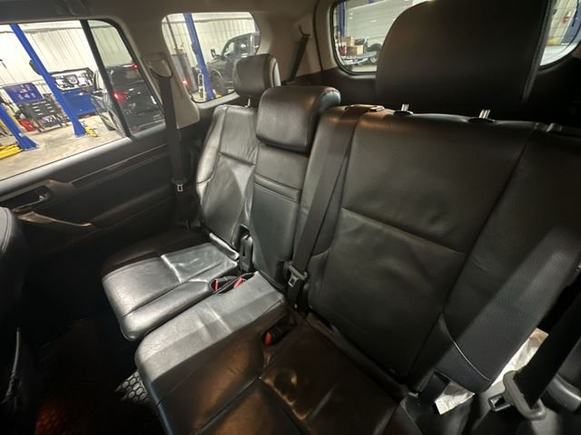 Used 2016 Gray Pearl Lexus 460 image 31