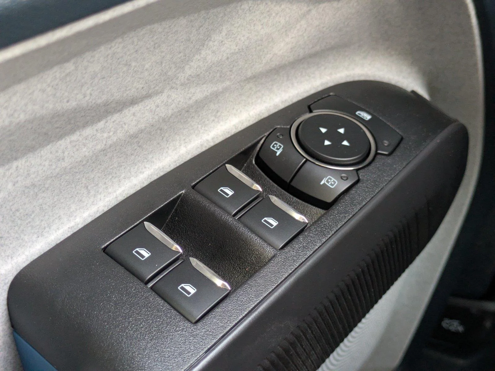 New 2026 Shadow Black Ford XLT image 29