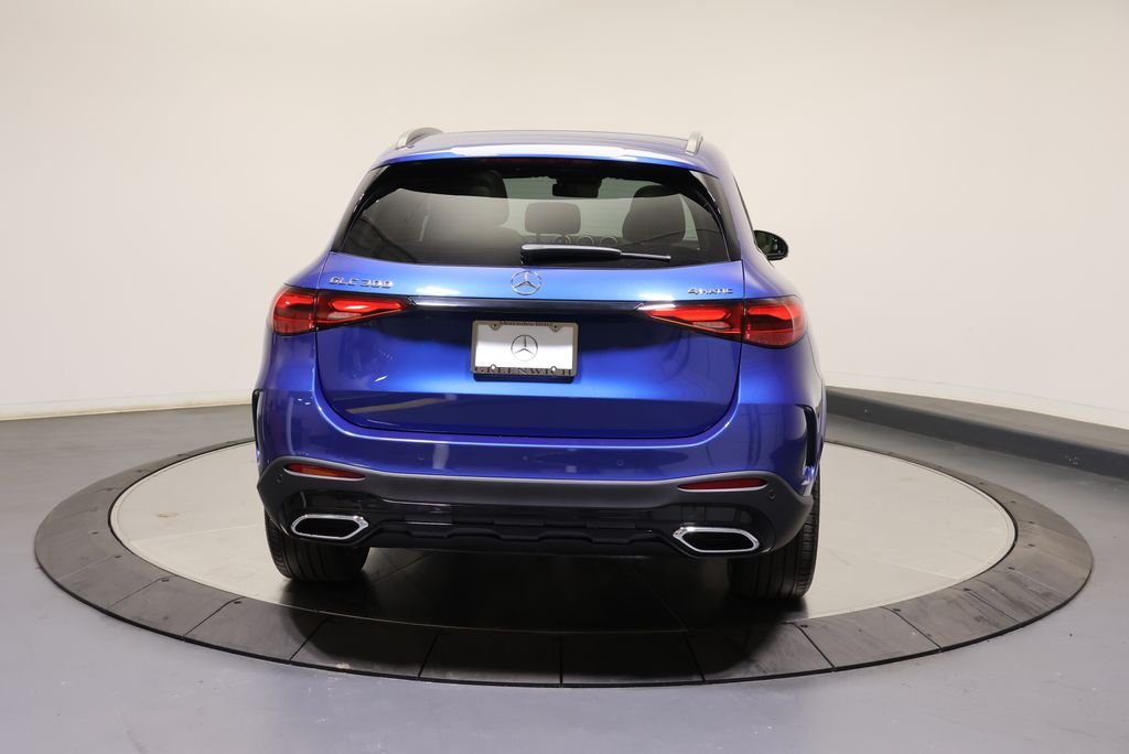 Used 2027 Starling Blue Metallic Mercedes-Benz GLC 300 image 6