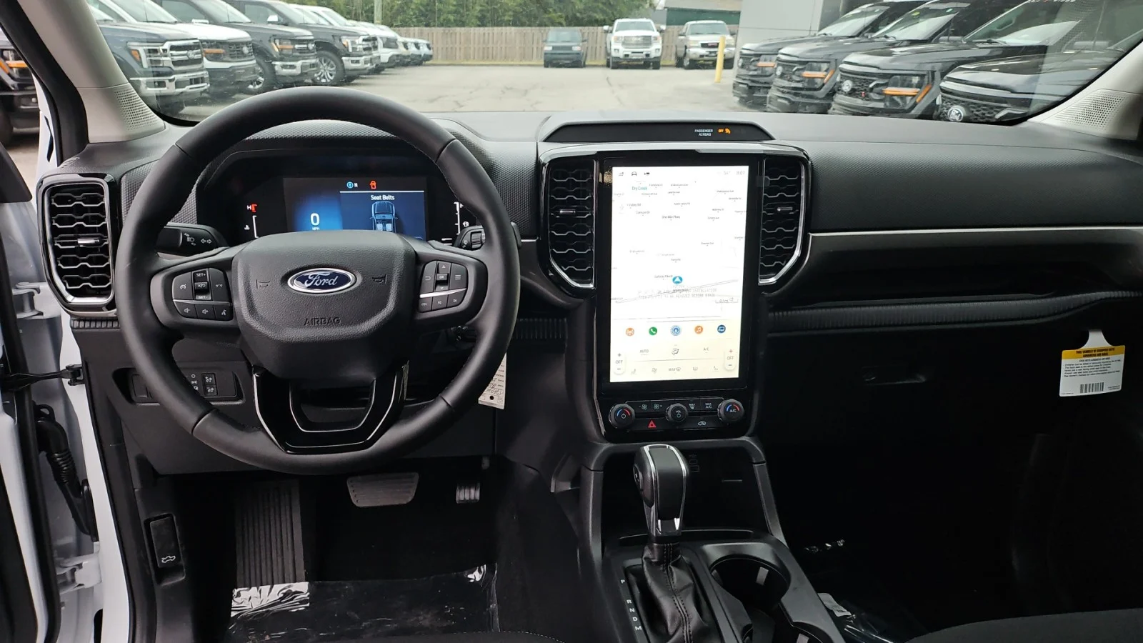 New 2025 Oxford White Ford XLT 4x4 image 10