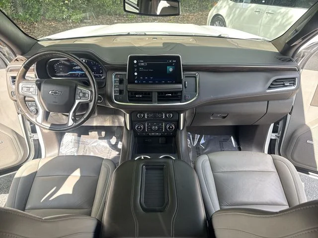 Used 2022 Beige Chevrolet Z71 image 9