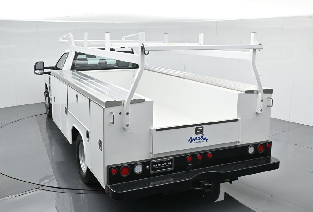 New 2026 Oxford White Ford XL image 41
