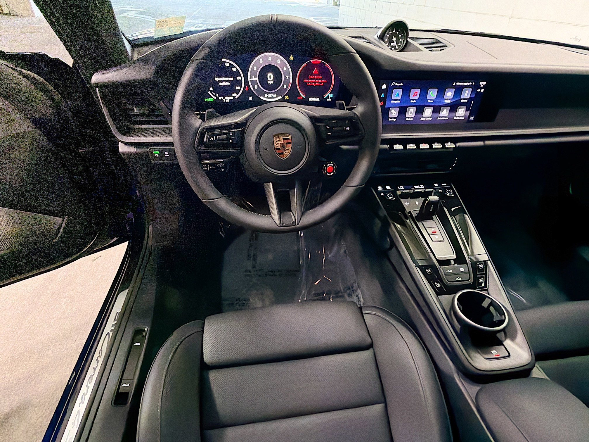 New 2026 Gentian Blue Metallic Porsche Carrera 4S image 16