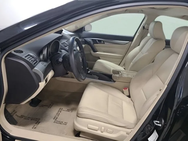 Used 2009 Crystal Black Pearl Acura 3.5 image 16