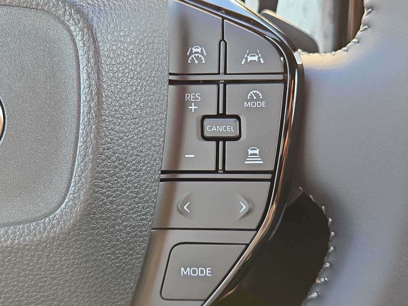 New 2026 Wind Chill Pearl Toyota XSE image 23