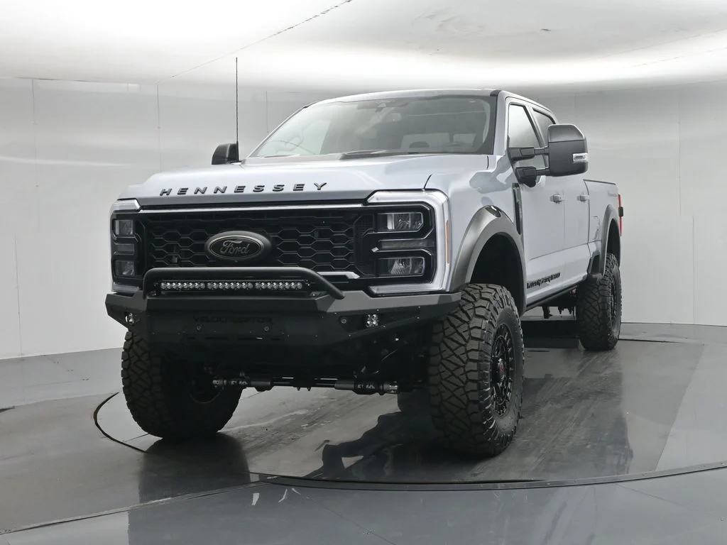 New 2026 Glacier Gray Metallic Tri-Coat Ford Lariat image 57