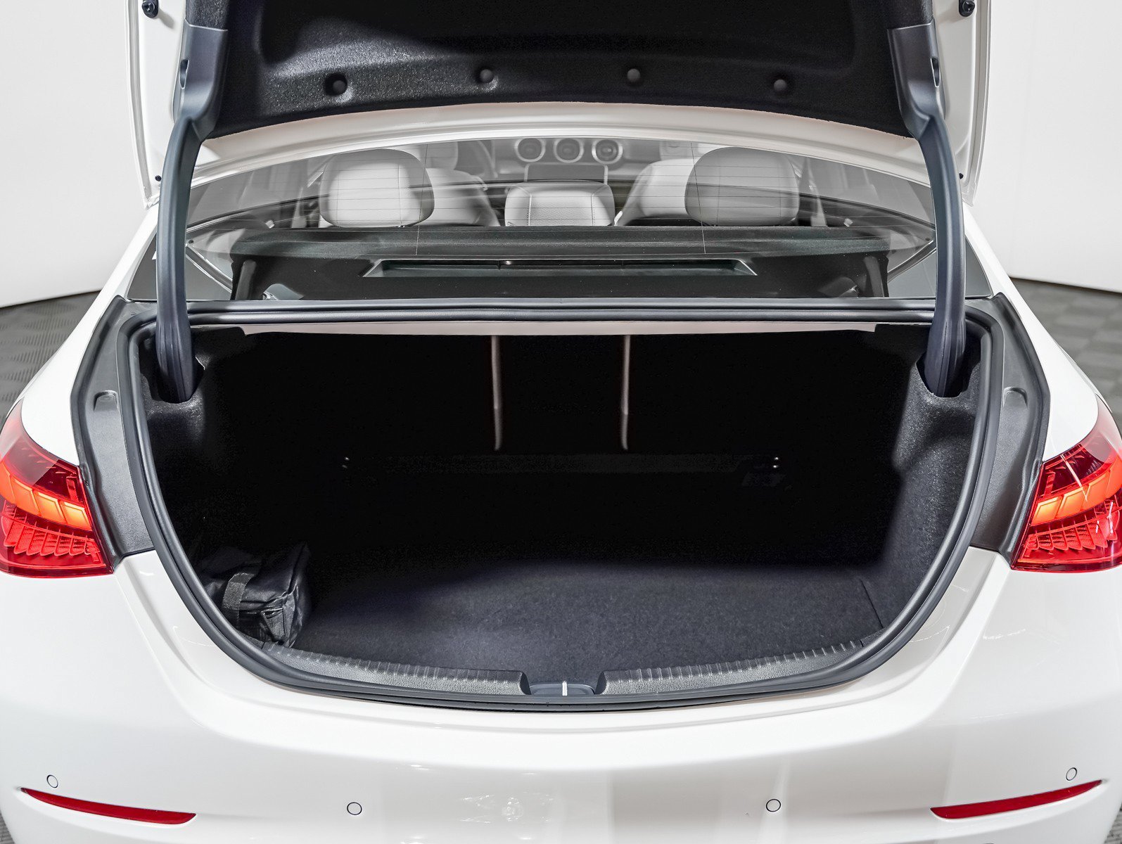 New 2026 Polar White Mercedes-Benz C 300 image 10