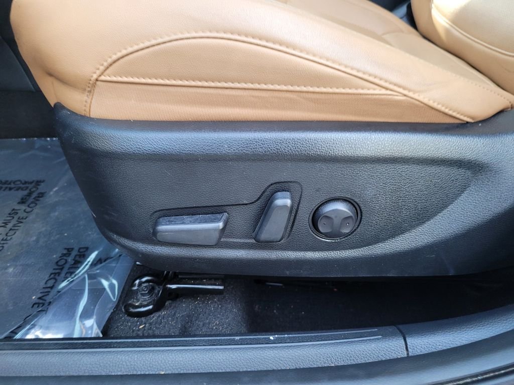 Used 2024 Gray Kia EX image 13