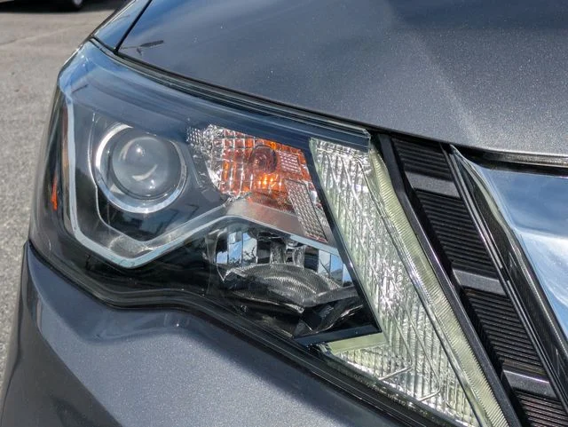 Certified Used 2020 Gun Metallic Nissan S image 10