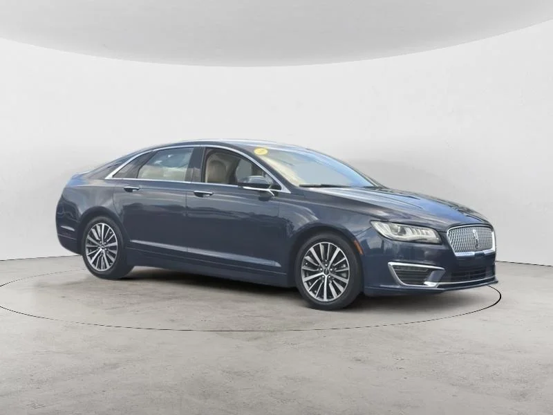 2017 Lincoln MKZ Premiere FWD's photo
