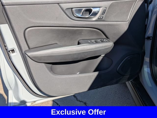 2025 Volvo V60 Cross Country Plus - Photo 14