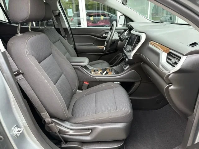 Used 2023 Sterling Metallic GMC SLE image 17