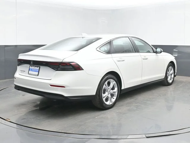 New 2026 Platinum White Pearl Honda LX image 13