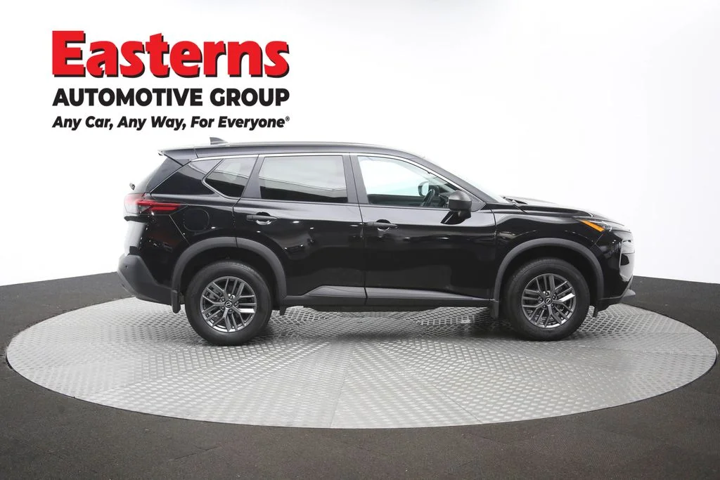 Used 2023 Black Nissan S image 39