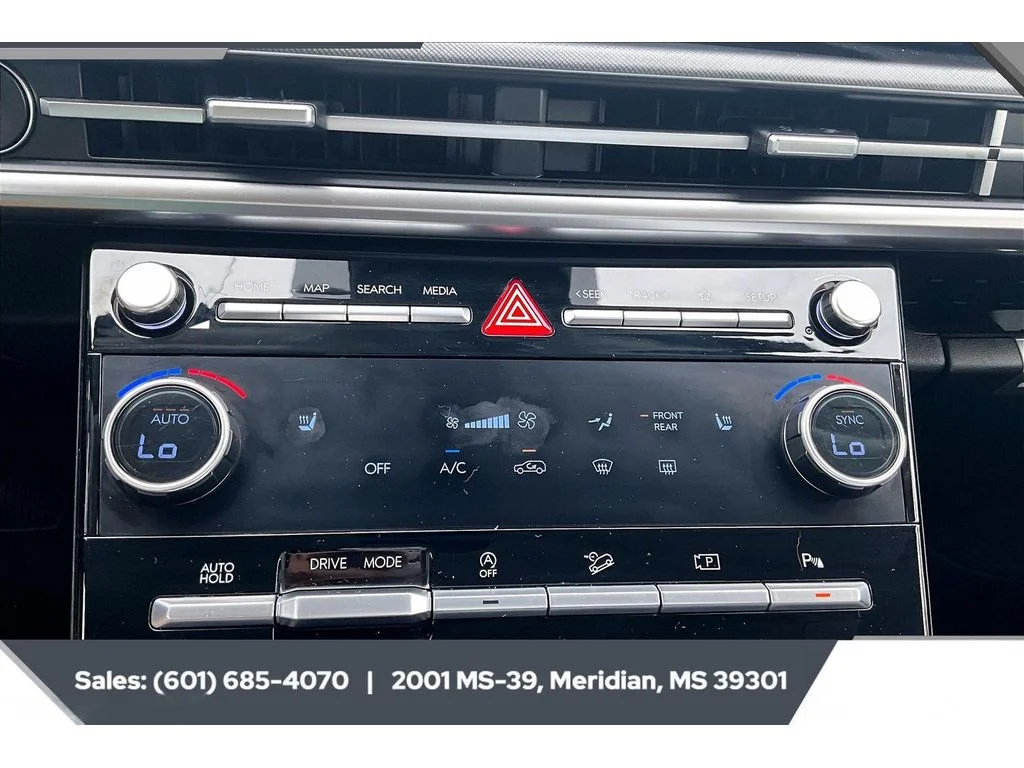 Used 2025 SHIMMERING SILVER Hyundai SEL image 23
