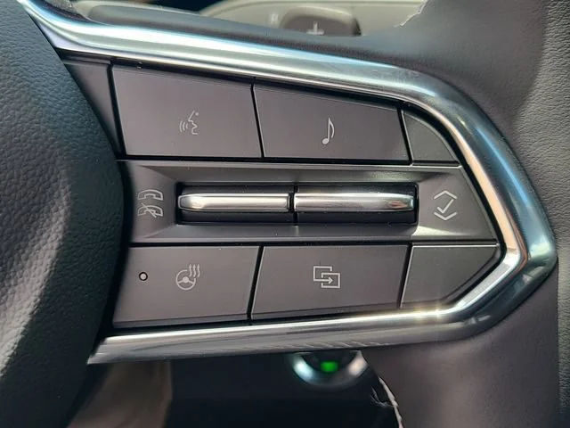 New 2026 Summit White Chevrolet LT image 25