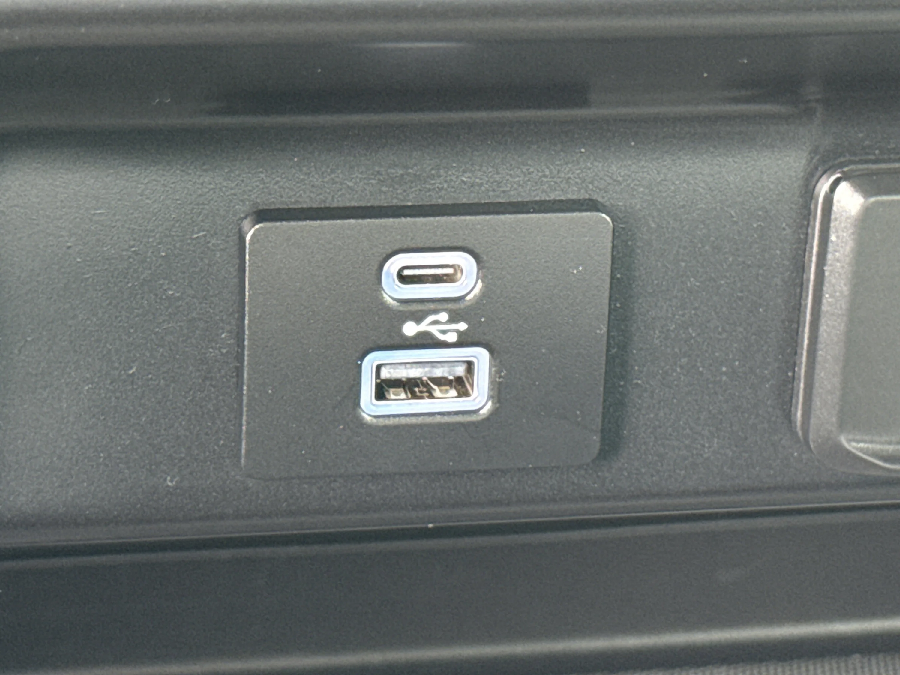 Used 2021 Oxford White Ford XL image 33