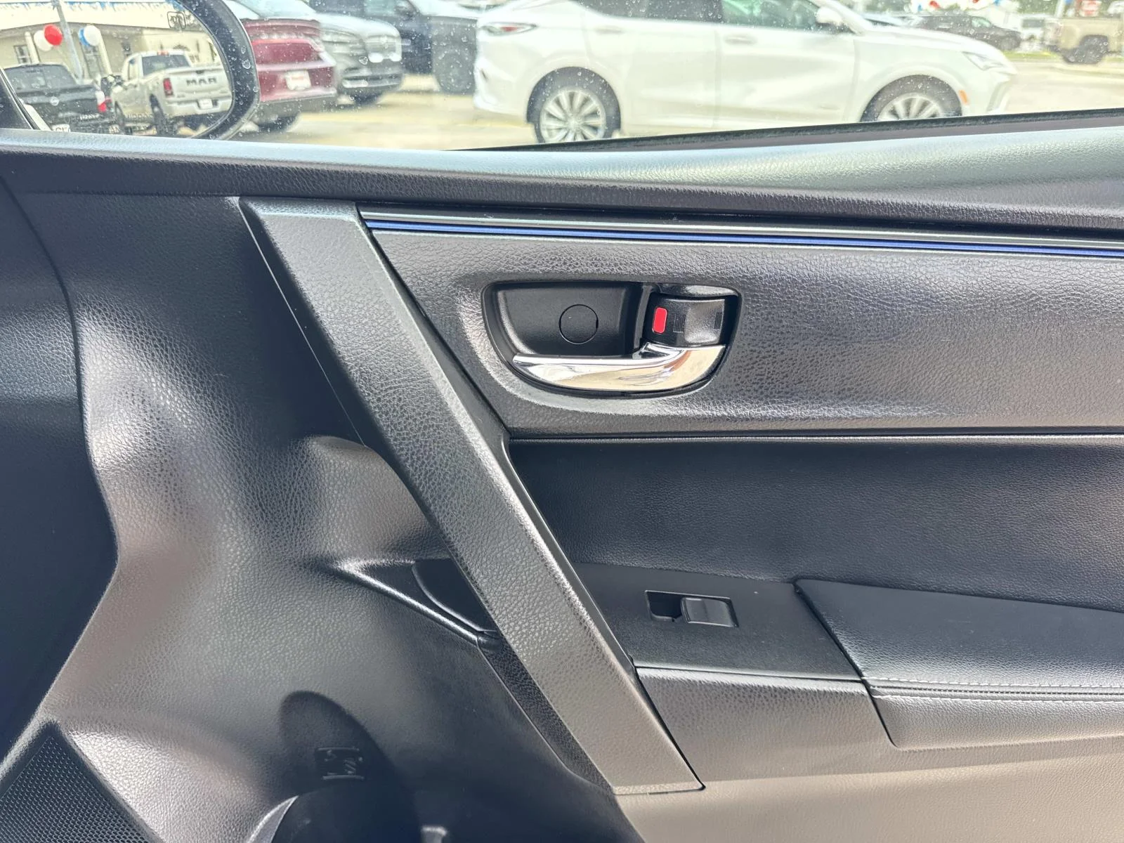Used 2019 Super White Toyota LE image 14