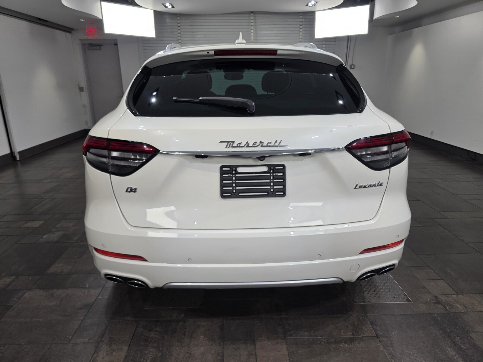 Used 2021 Bianco Maserati GranLusso 3.0L image 5