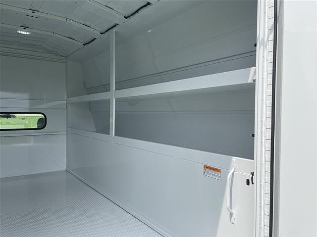 New 2026 Oxford White Ford F-450® XL image 32