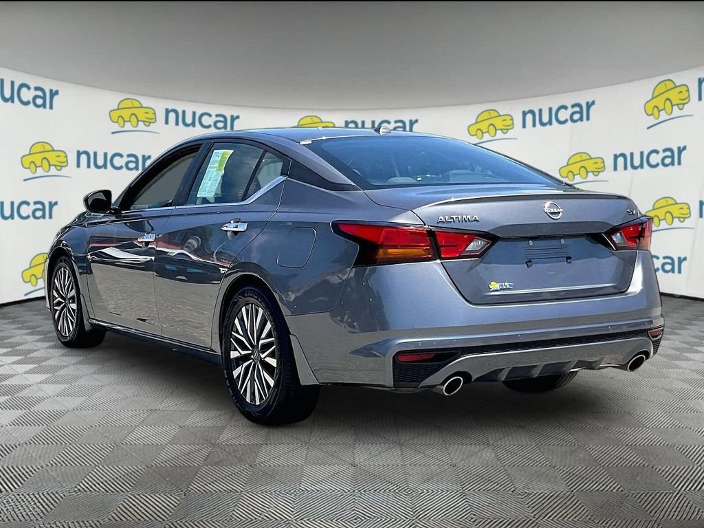 Used 2024 Gray Nissan 2.5 SV image 4