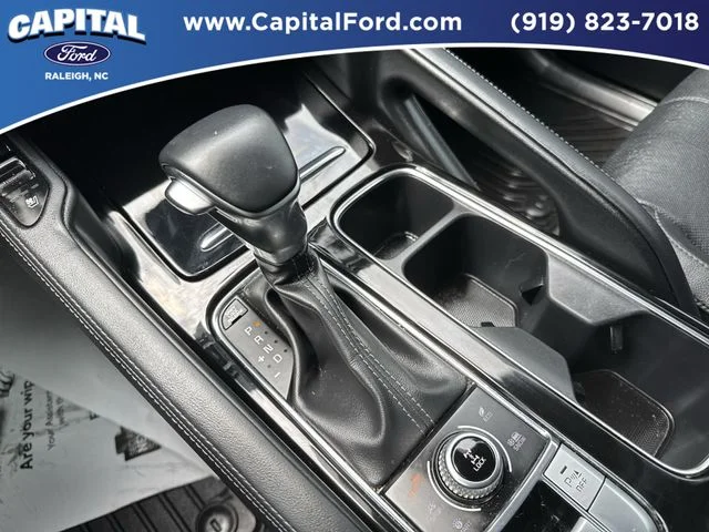 Used 2022 Gray Kia EX image 31