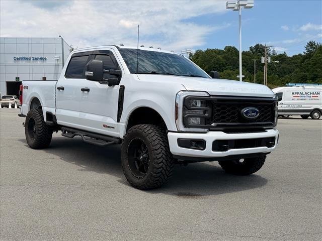 Used 2024 Oxford White FORD  image 7