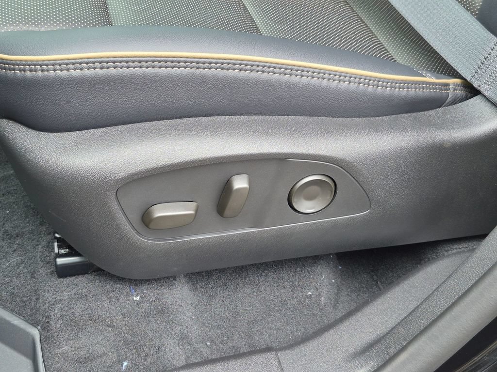 2026 Chevrolet Traverse High Country - Photo 17