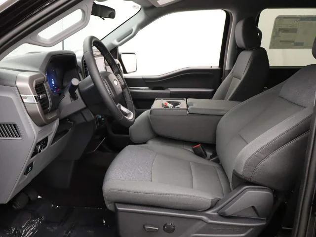 New 2026 Agate Black Metallic Ford XLT image 22
