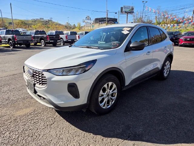 Used 2025 Silver Metallic Ford Active image 1