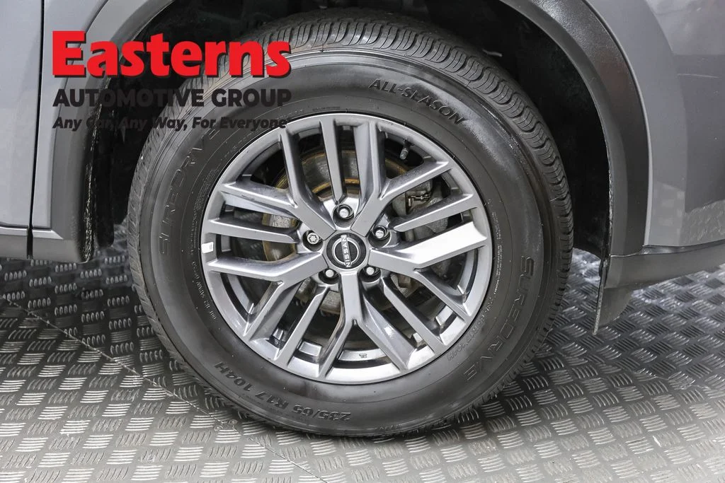 Used 2023 Gray Nissan S image 32