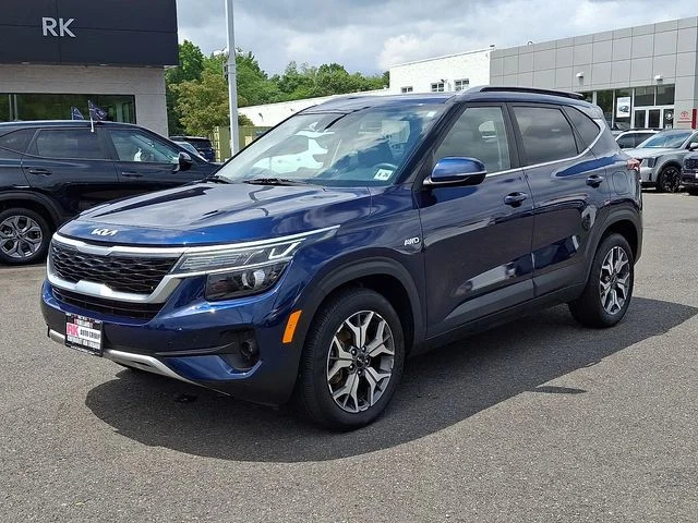 Certified Used 2022 Blue Kia EX image 4
