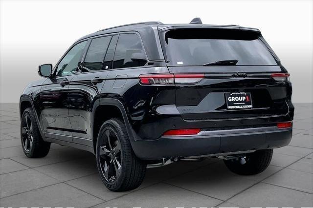 New 2026 Diamond Black Crystal Pearlcoat Jeep Limited image 9
