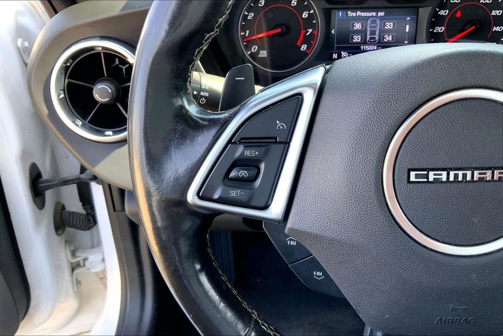 Used 2020 Summit White Chevrolet 1LT image 17
