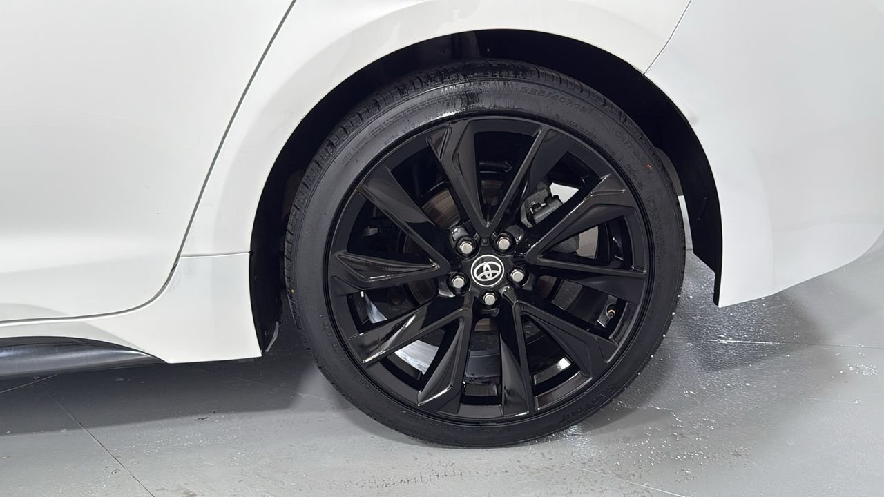 Used 2022 White Toyota SE Nightshade image 23