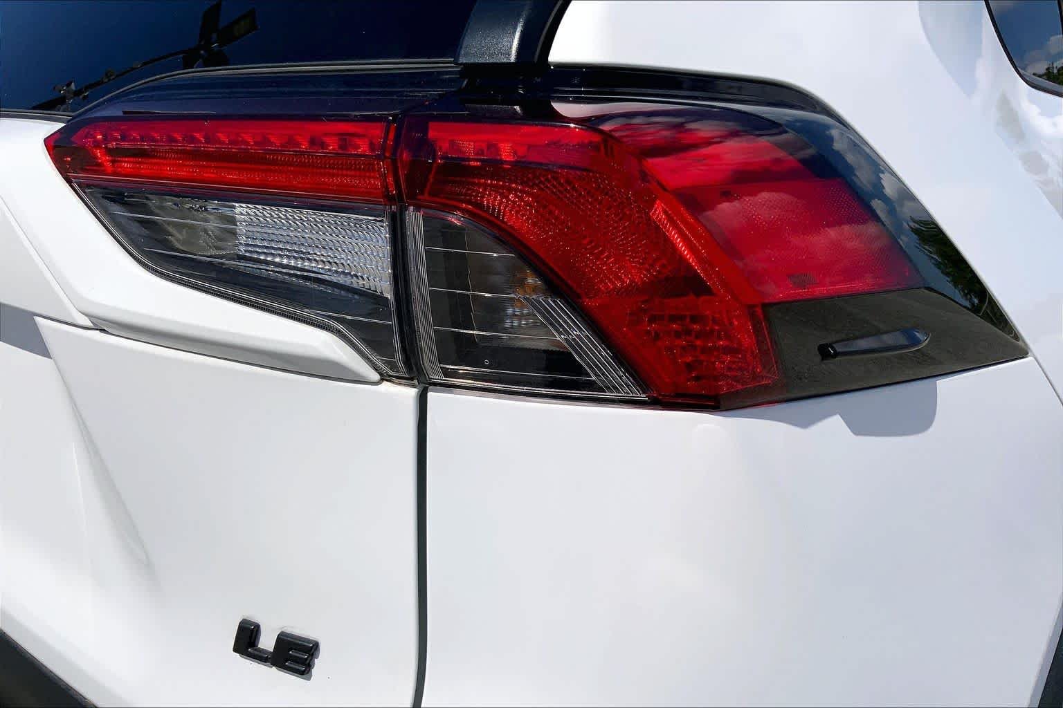 Used 2023 Ice Cap Toyota LE image 30