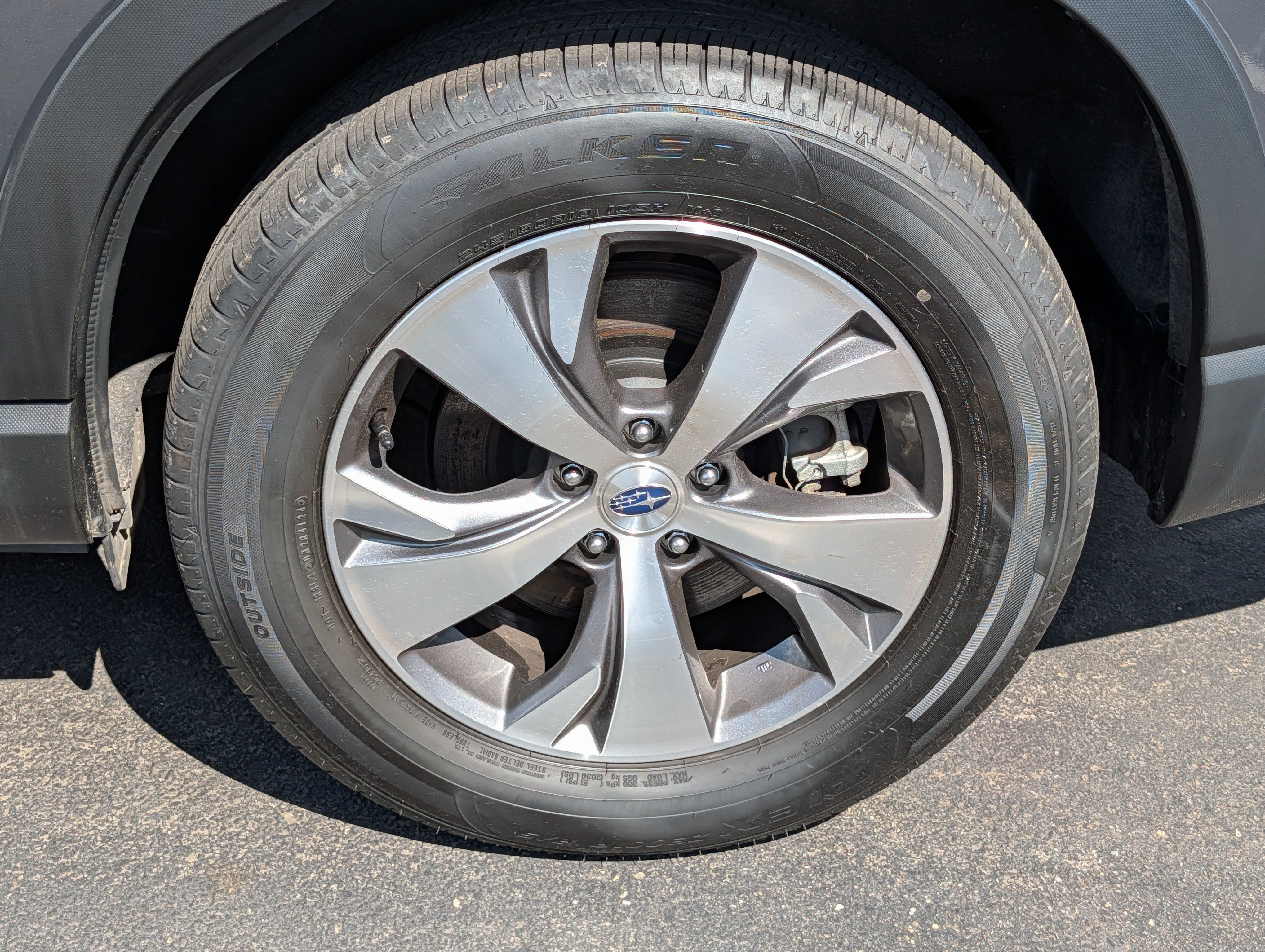 Used 2025 Magnetite Gray Metallic Subaru Premium image 15