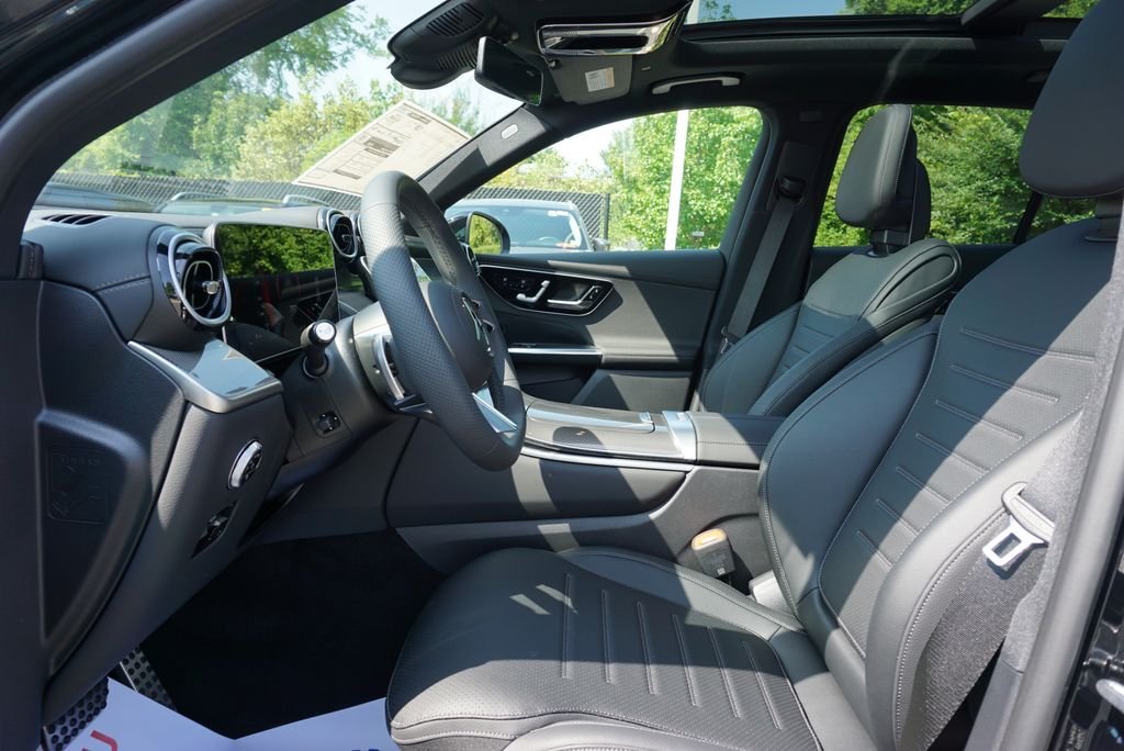New 2026 Black Mercedes-Benz GLC 300 image 11
