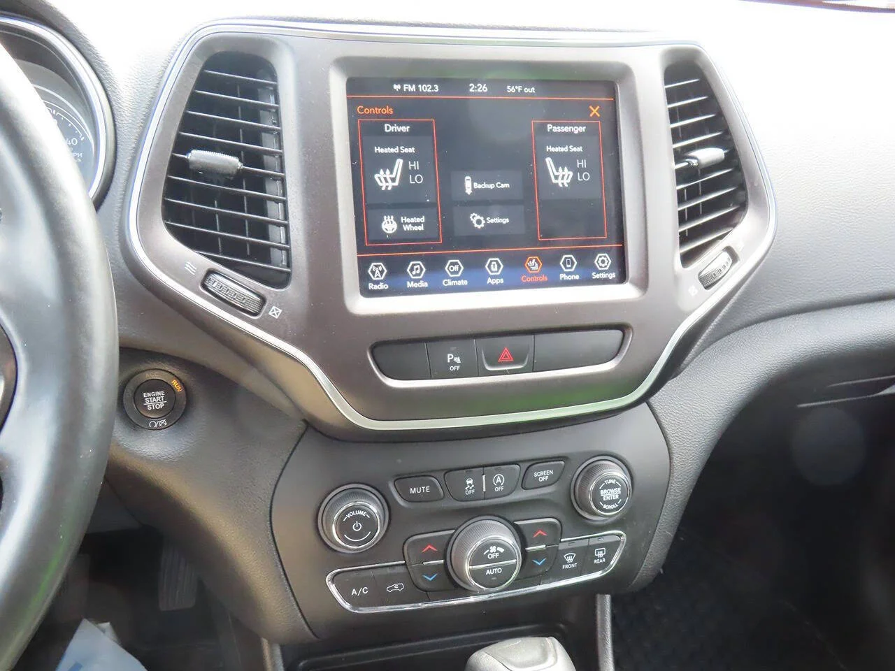 Used 2021 Light Brownstone Pearl Coat Jeep Trailhawk 4x4 4dr SUV image 18