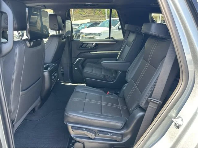 Used 2025 Sterling Gray Metallic Chevrolet High Country image 28