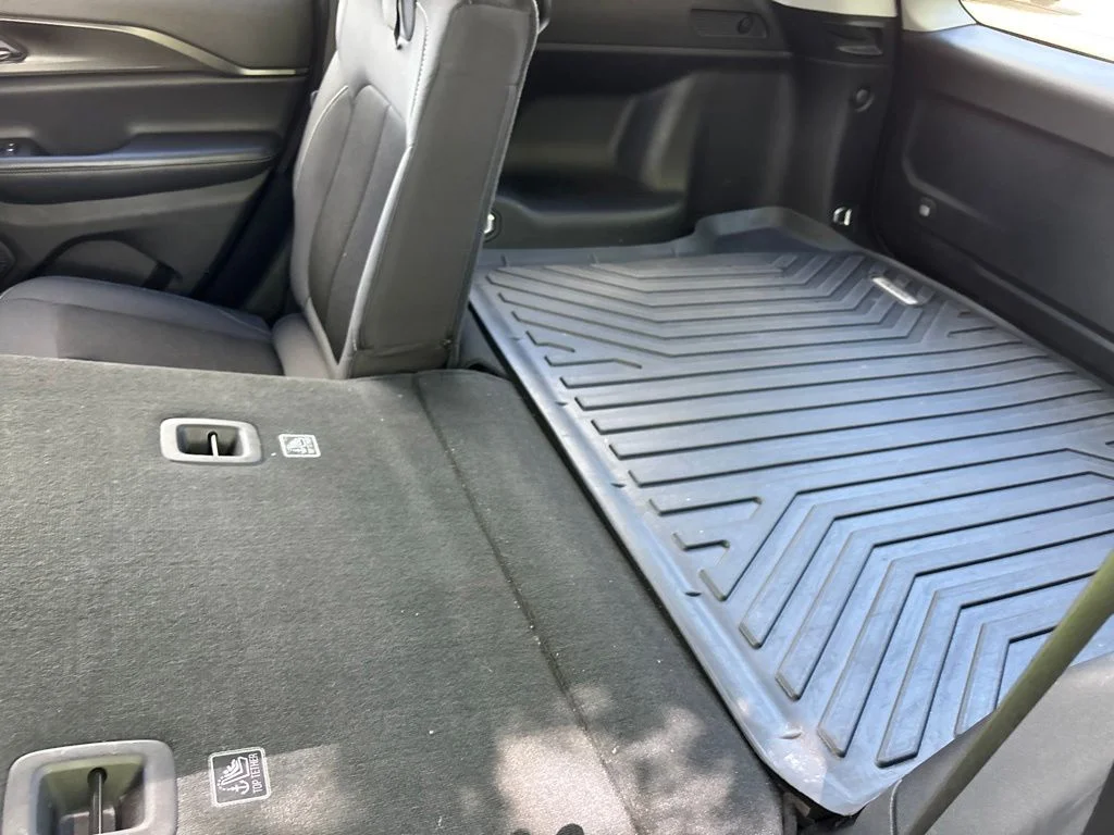 Used 2023 Bright White Clearcoat Jeep Laredo image 35