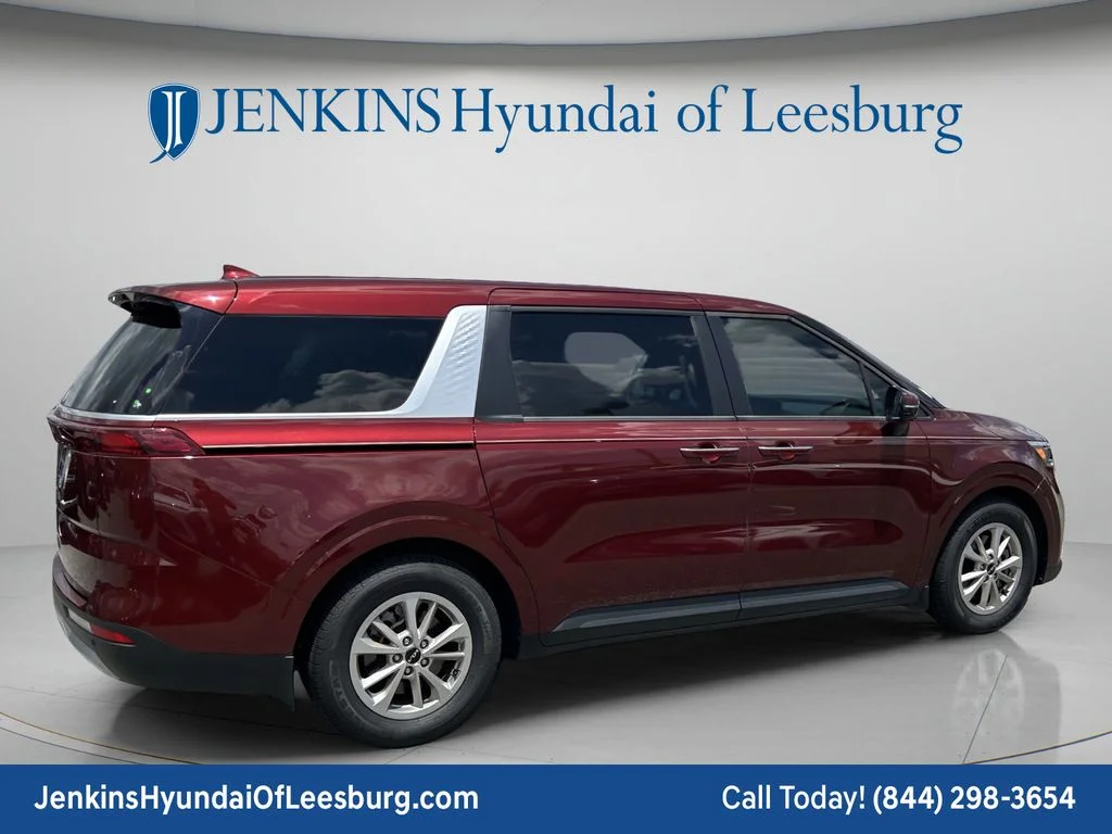 Used 2024 Red Kia LX image 4